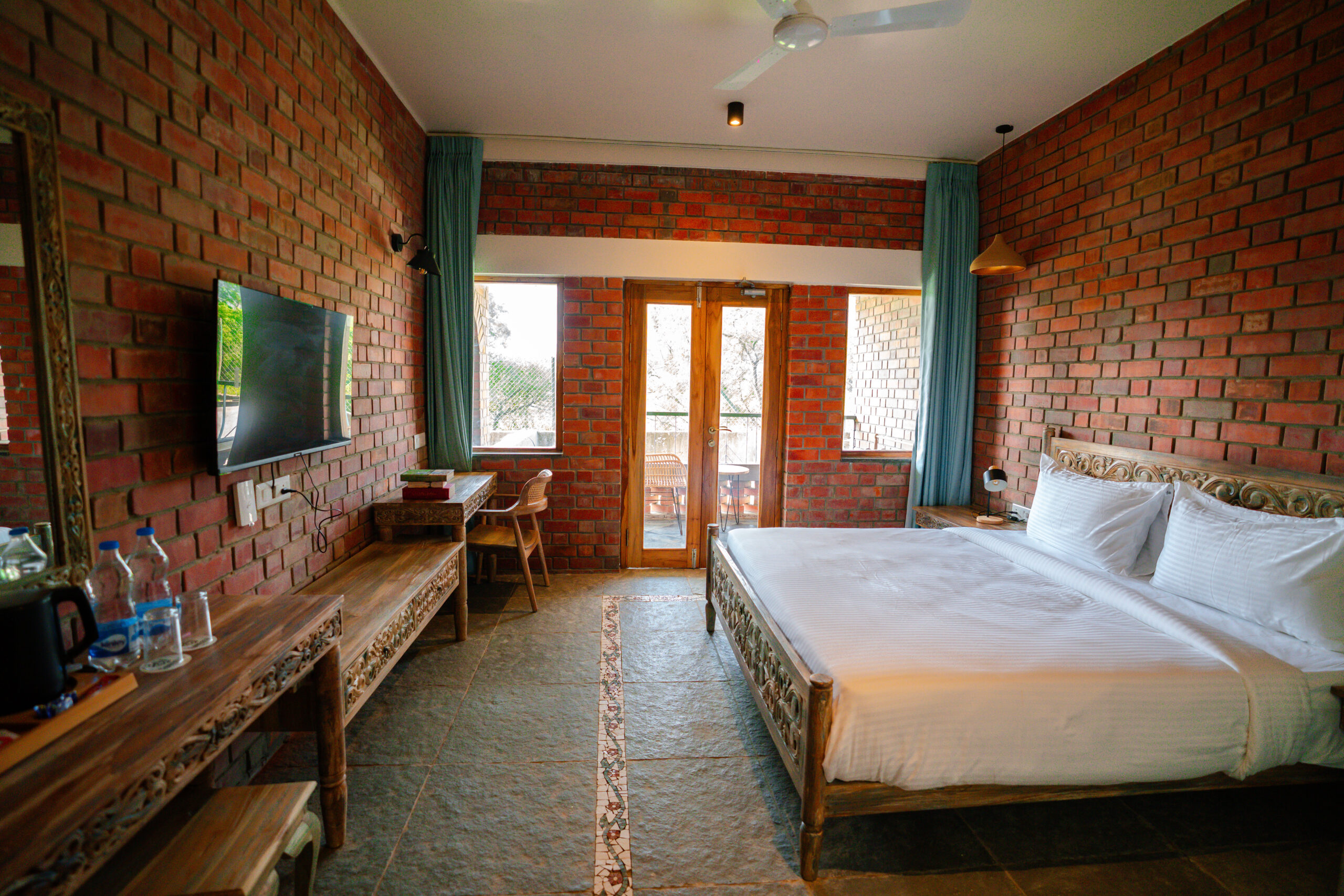 Red Brick Chalet Mountain View